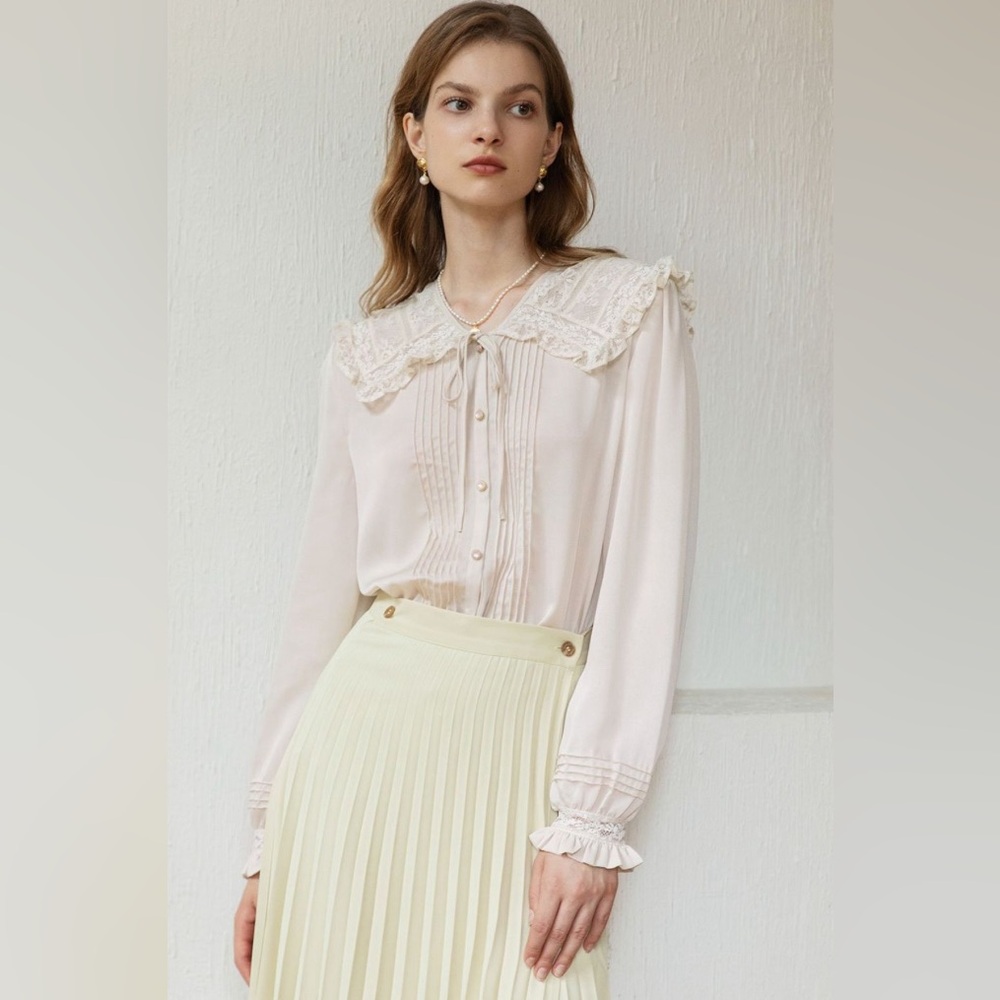 Simple Retro Coquette Cream Kiara lace doll collar long sleeve blouse